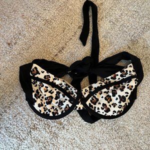 Beach Bunny Swimsuit Top